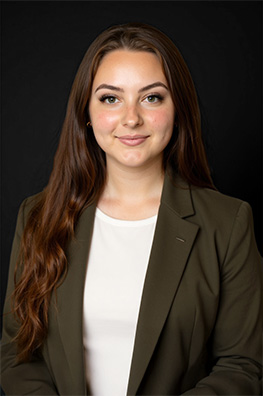 Carla Smith Headshot